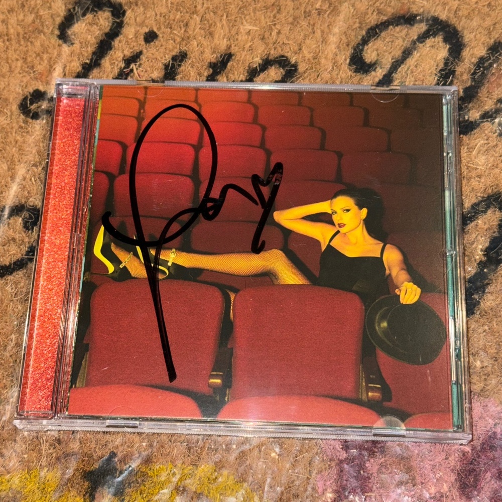 Taylor Swift The Life of a Showgirl Signed CD Photo #4